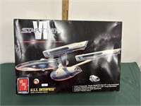 AMT ERTL Star Trek USS Enterprise-open package