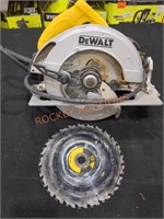 DeWalt 7 1/4" Corded Circular Saw