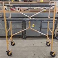 Perry Step-Up Mobile Workstand Scaffolding (500