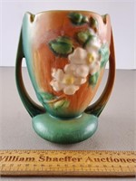 Roseville Pottery White Rose Vase 983-7 7 & 1/4"H