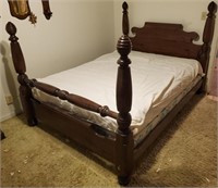 Antique Bed 63 x 90 x 55"