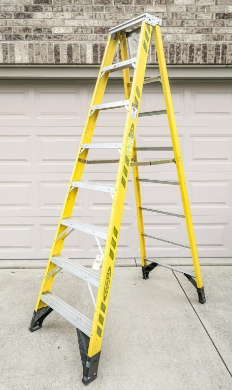 Werner 8' Commercial Step Ladder