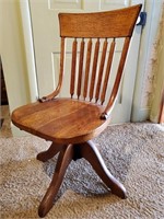 Antique Oak Swivel Office Chair 34" H