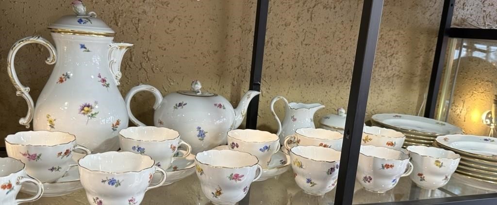 May Vintage and Antiques sale