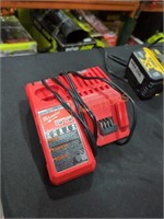 Milwaukee M12/M18 charger