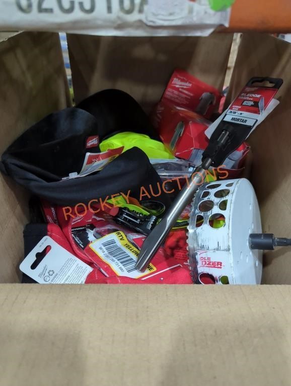 Box lot of miscellaneous tools