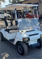 CLUBCAR 48VLT W/BATTERY CHARGER inop