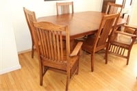 Dbl. Pedestal Oak Dining Table w/6 Chairs & Leafs