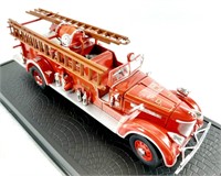 Diecast 1939 PACKARD Fire Engine