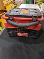 Milwaukee M18 2.5 gallon Wet/dry vacuum tool only