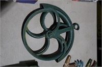 VINTAGE TRACTOR PULLY