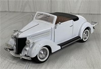 WELLY 1936 FORD DELUXE CABRIOLET 1:18 DIE CAST