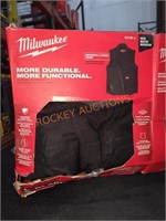 Milwaukee Size L Sherpa-Lined Vest