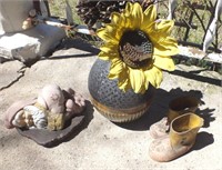 PLANTER, GNOME AND CHILDRENS' BOOTS