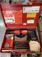HILTI DX 400 B - Powder Actuated Tool