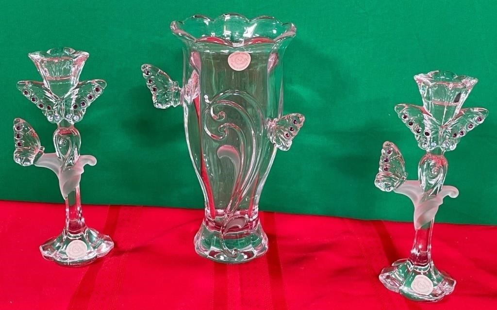 Z - LENOX CRYSTAL VASE W/ CANDLE HOLDERS (P39)