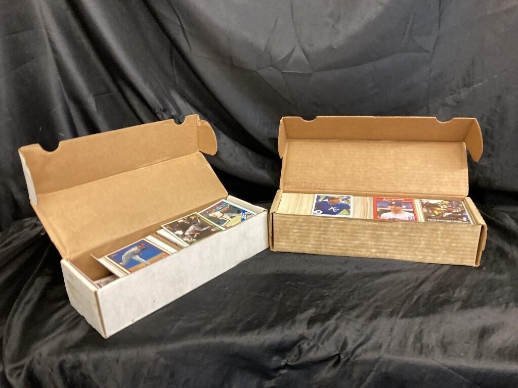 LARGE LOT SPORTS CARDS / 2 BOXES