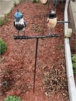 Bird yard art