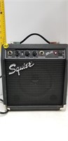 SQUIRE SP-10 GUITAR AMP POWERS ON