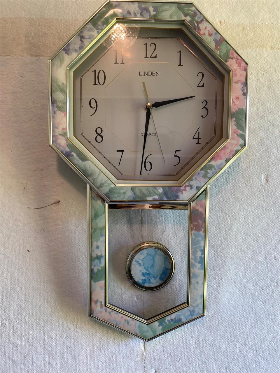 Linden Pendulum Clock