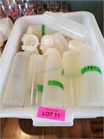LOT OF CONDIMENT SQUEEZE BOTTLES