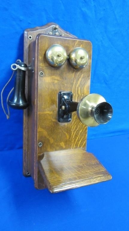 Antique Wooden Case Wall Mount Telephone,