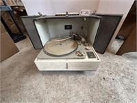 Vintage RCA Victor Record Player w/speakers