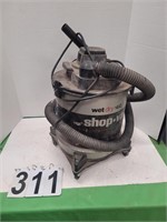 Wet-Dry Shop Vac (Powers On)