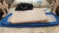 CHANGING PAD & 2 BABY BED GATES