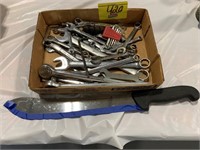 FLAT W/ COMBINATION WRENCHES, HAND TOOLS OF ALL