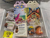 HALLOWEEN MCNUGGET BUDDY FIGURES (SOME SEALED)