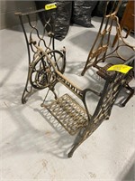 ANTIQUE CAST IRON SINGER SEWING MACHINE TABLE