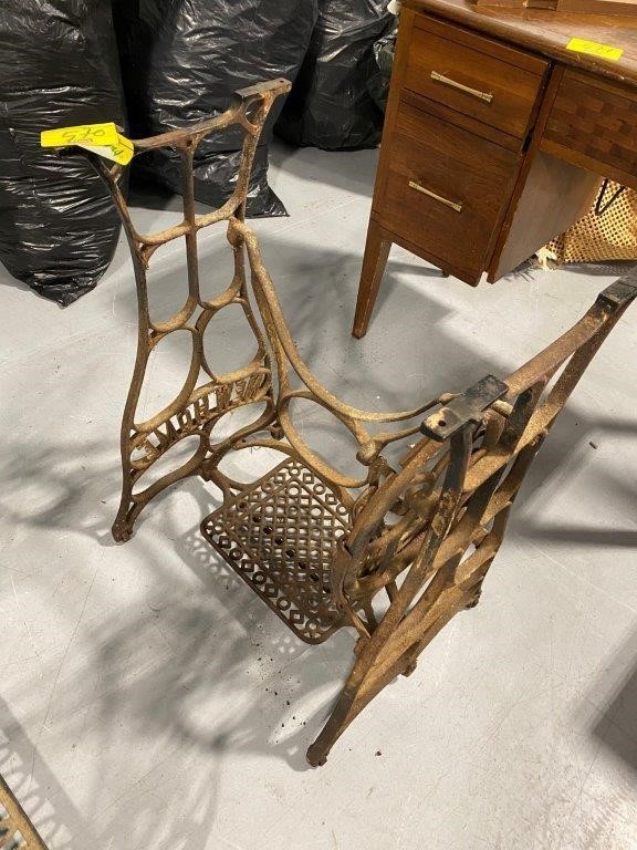 ANTIQUE CAST IRON NEW HOME SEWING MACHINE TABLE