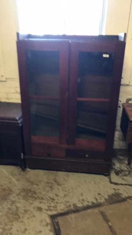 Cabinet with crack glass,2 drawers