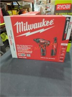 MilwaukeeM12 1/4" hex screwdriver& 3/8" ratchet