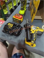 DeWalt 20v 1/2" hammer drill/driver kit