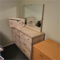 B514 Retro dresser and mirror