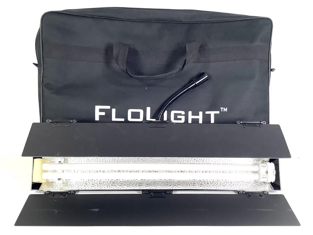 FloLight Fluorescent Studio Light Lamps w/ Bulbs