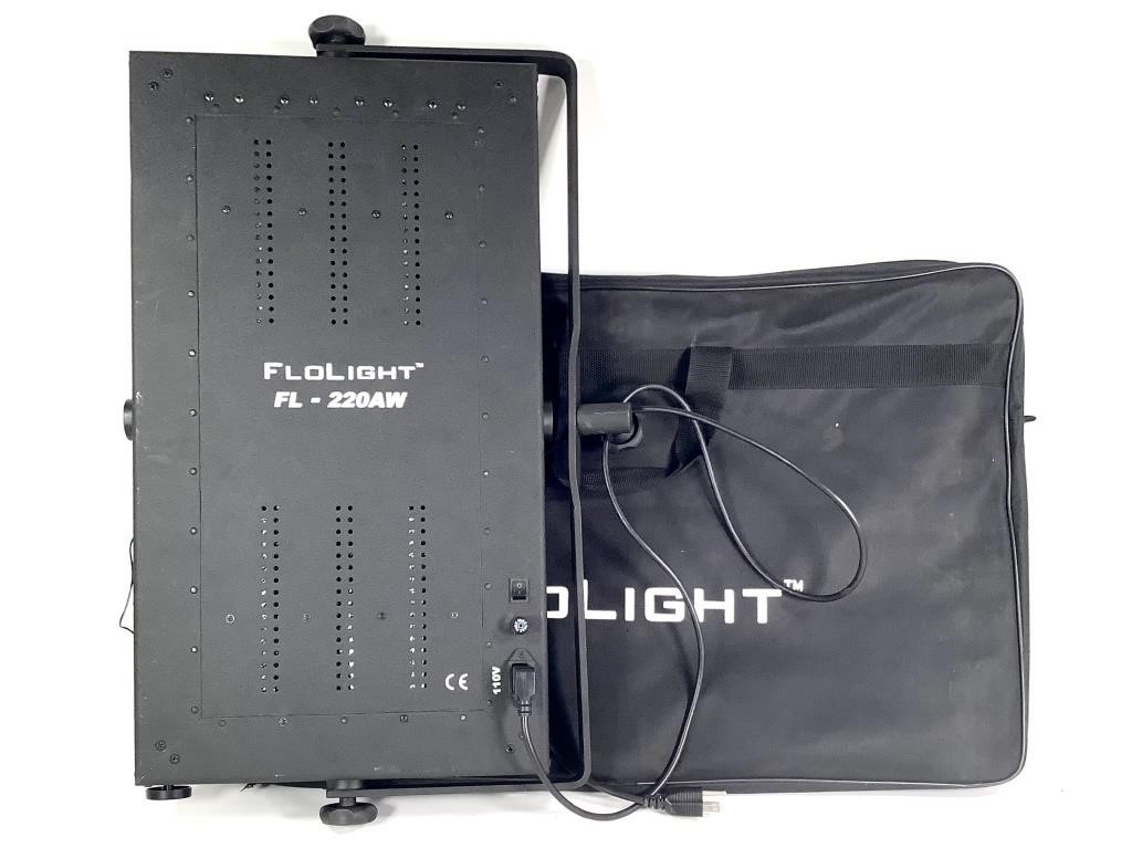 FloLight FL-220AW Fluorescent Light w/ Remote