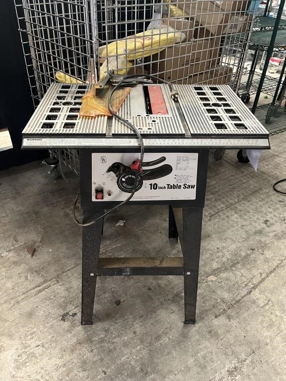 BUILDERS SQUARE 10 inch Table Saw, Electric