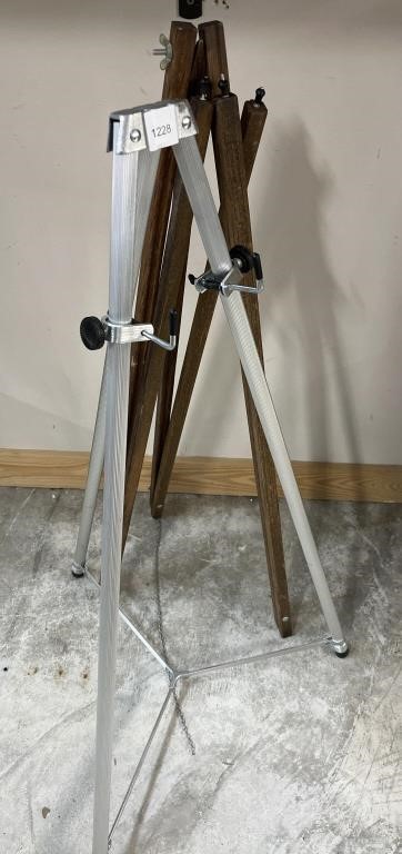 Two Tripod For Pictures/Painting/ Drawing