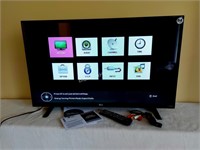 32" LG TV WITH REMOTE