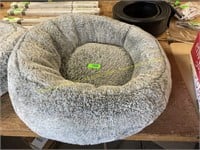 Pet bed (used)