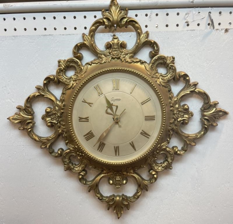 Syroco Square gold battery clock