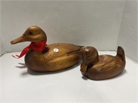 2 Decorative Wooden Ducks
