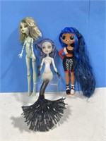 3 Dolls - 2 look like Monster High