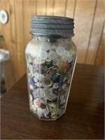 Vtg jar 8-sided full of buttons with zinc top