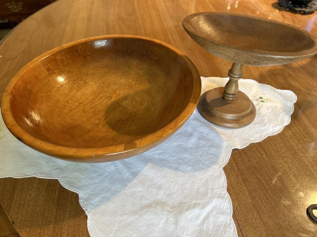 Wood bowl 11” diameter & wood stand
