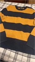 C11) Abercrombie & fitch mens medium sweater 
No