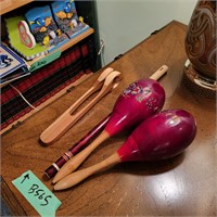 B565 Maracas flute and Wooden spoons